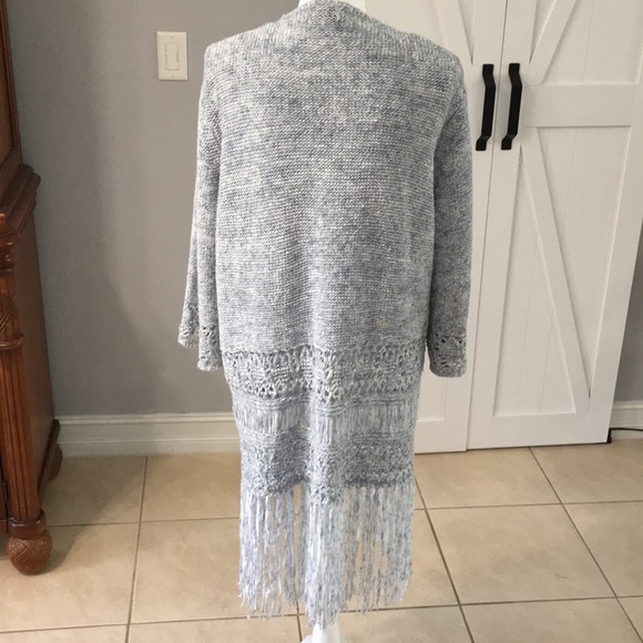 Blank NYC Gray knitted flyaway cardigan. Size XL - Picture 4 of 9